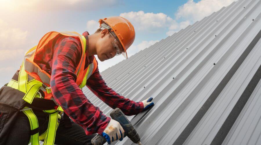 Expert Emergency Roof Repairs services in Iaeger, WV